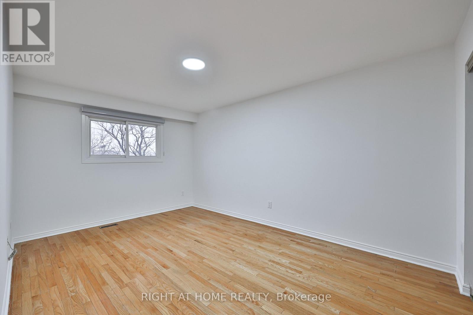 Upper - 3783 Keenan Crescent, Mississauga, Ontario  L4T 3M1 - Photo 14 - W12899810