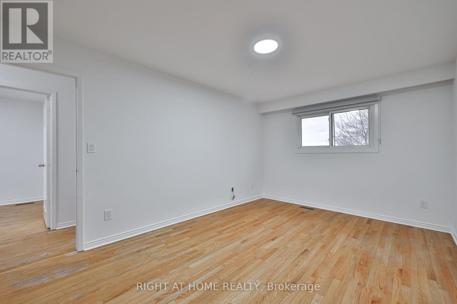 Upper - 3783 Keenan Crescent, Mississauga, Ontario  L4T 3M1 - Photo 15 - W12899810