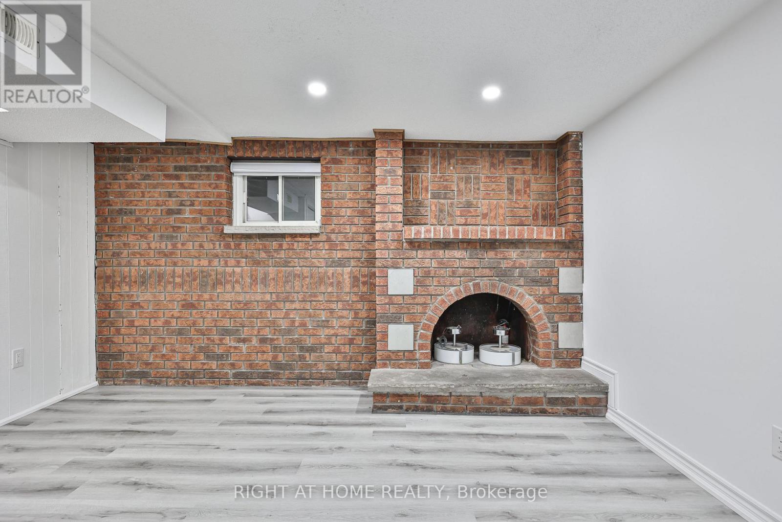 Main - 3783 Keenan Crescent, Mississauga, Ontario  L4T 3M1 - Photo 15 - W12899814