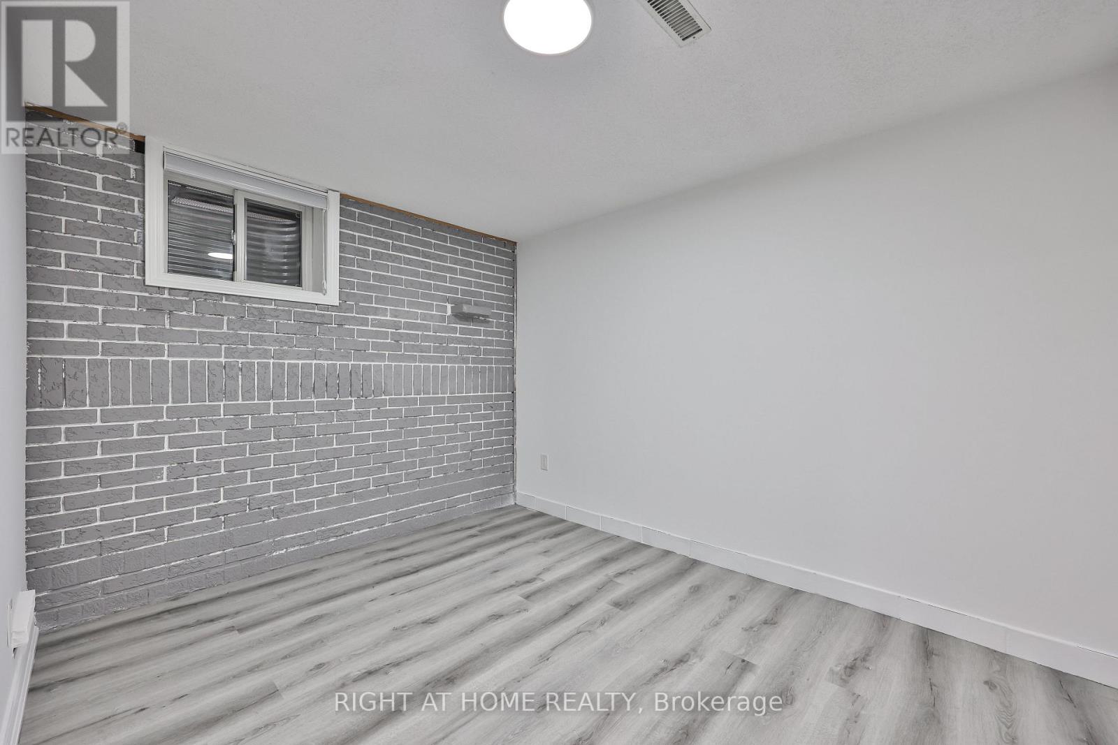 Main - 3783 Keenan Crescent, Mississauga, Ontario  L4T 3M1 - Photo 17 - W12899814