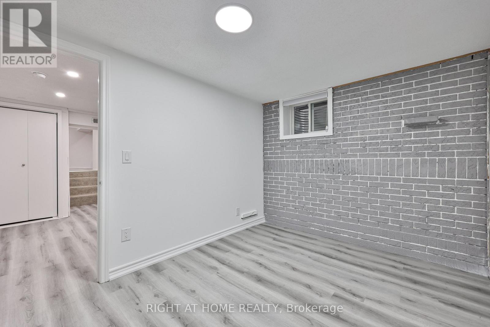 Main - 3783 Keenan Crescent, Mississauga, Ontario  L4T 3M1 - Photo 18 - W12899814