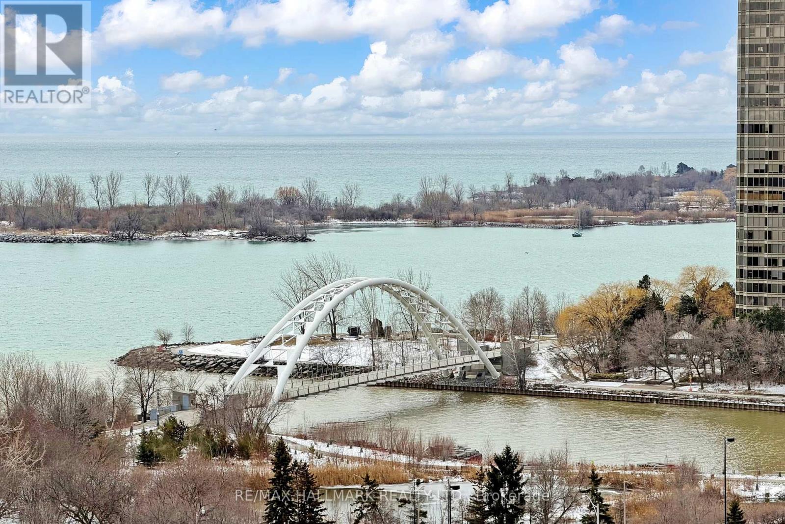 1613 - 103 The Queensway Way, Toronto, Ontario  M6S 5B3 - Photo 21 - W12899826