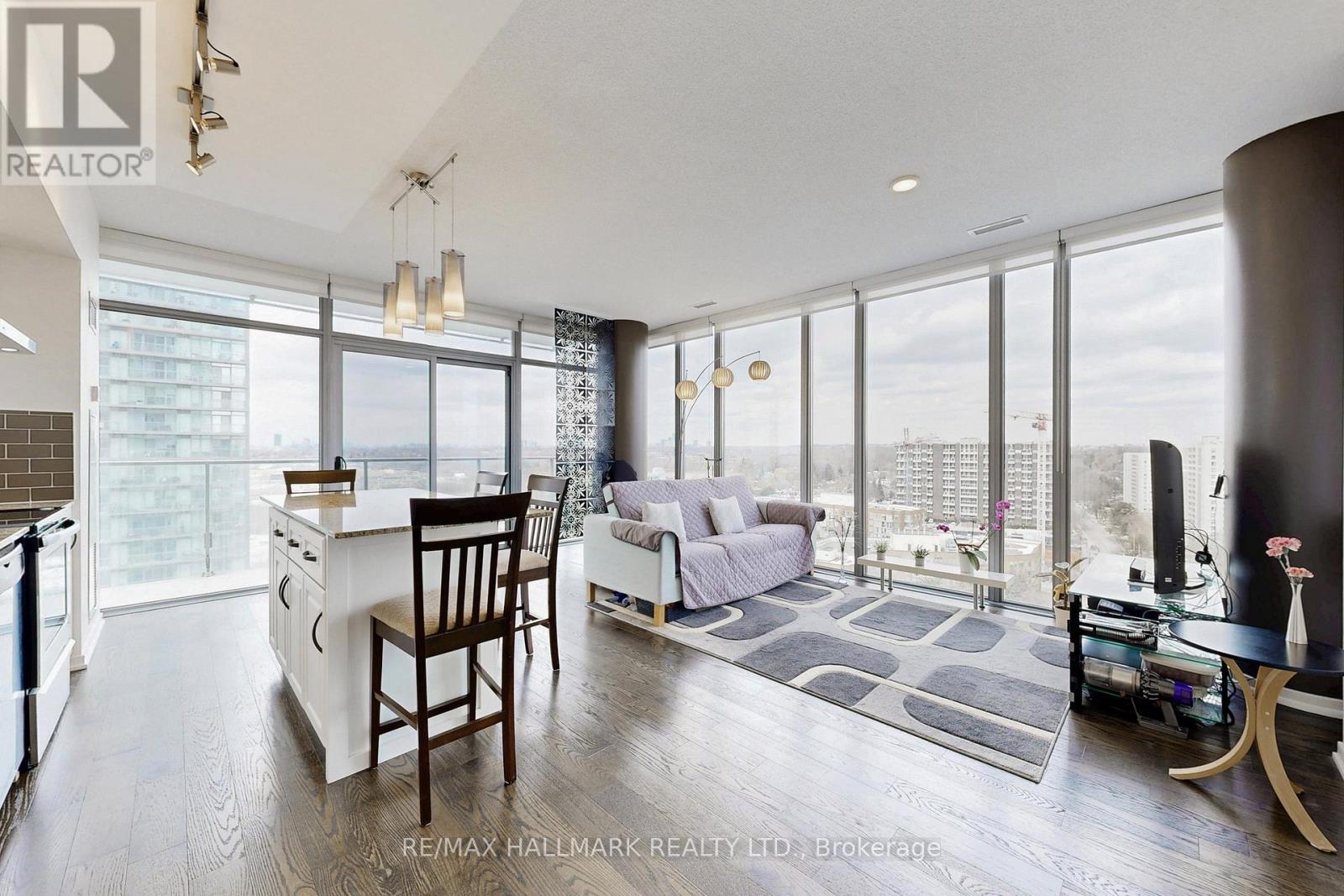 1613 - 103 The Queensway Way, Toronto, Ontario  M6S 5B3 - Photo 5 - W12899826