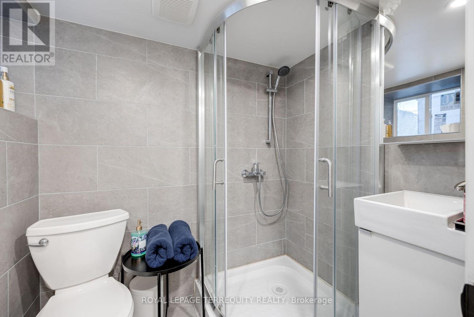 Bsmt - 490 Symington Avenue, Toronto, Ontario  M6N 2W5 - Photo 11 - W12899838