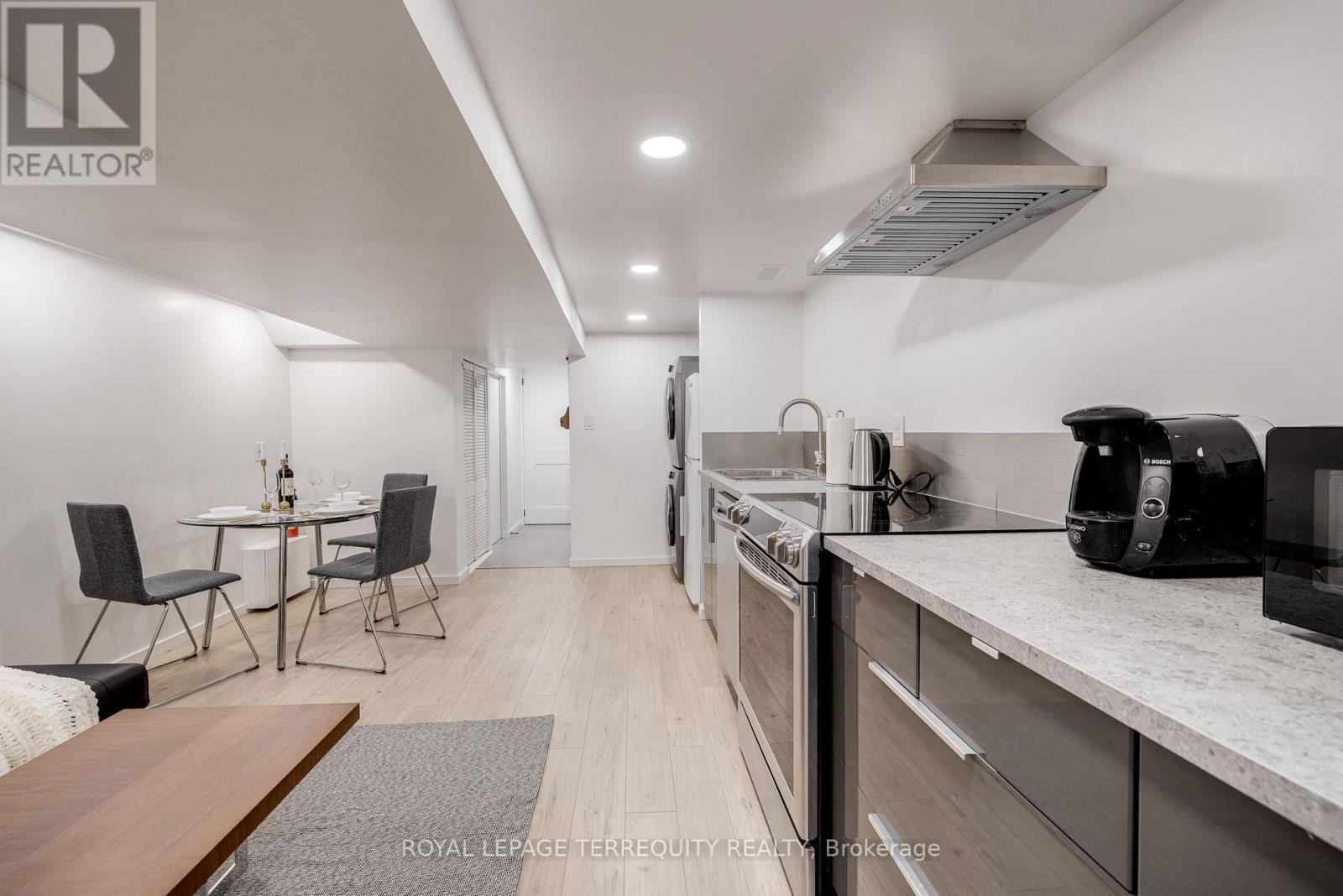 Bsmt - 490 Symington Avenue, Toronto, Ontario  M6N 2W5 - Photo 5 - W12899838