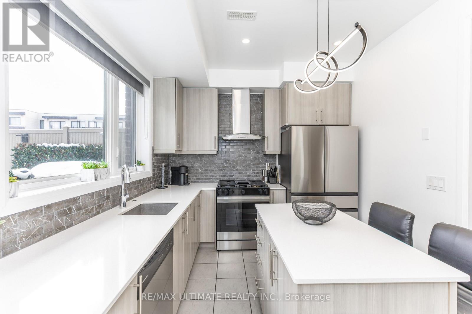 13 Caroline Carpenter Grove, Toronto, Ontario  M3K 0B1 - Photo 12 - W12899902