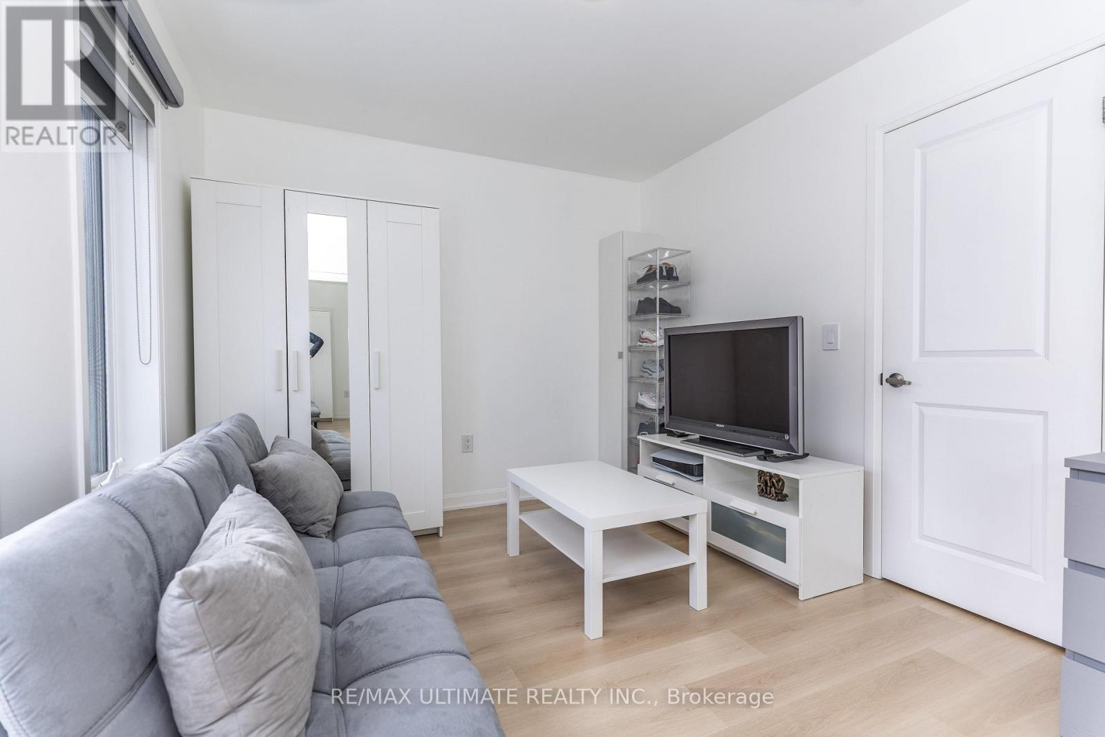 13 Caroline Carpenter Grove, Toronto, Ontario  M3K 0B1 - Photo 14 - W12899902