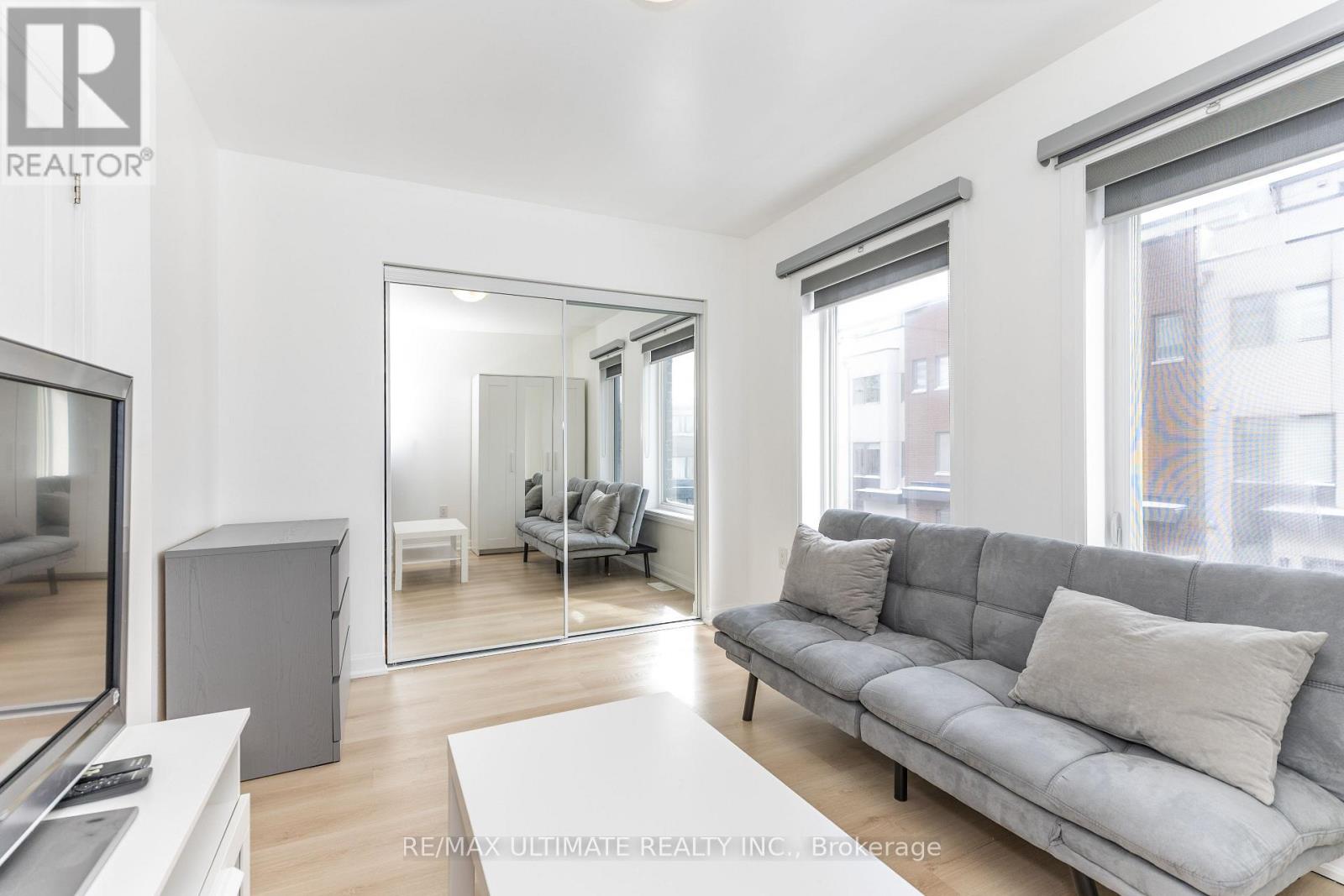 13 Caroline Carpenter Grove, Toronto, Ontario  M3K 0B1 - Photo 15 - W12899902