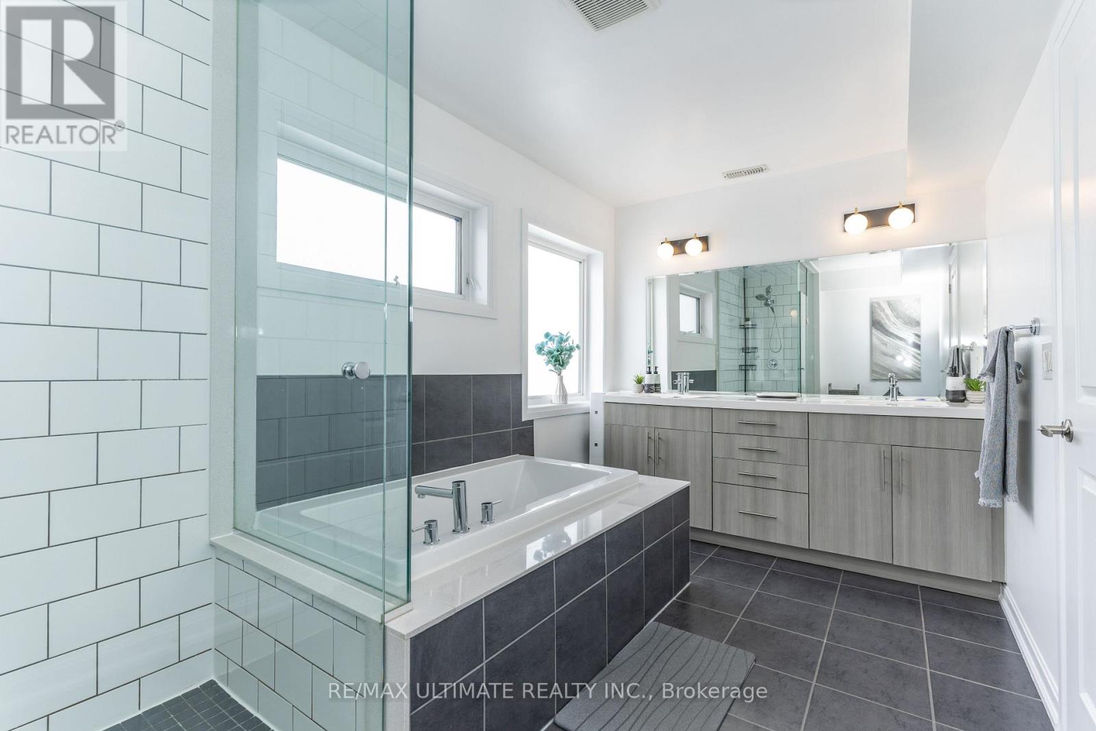 13 Caroline Carpenter Grove, Toronto, Ontario  M3K 0B1 - Photo 20 - W12899902