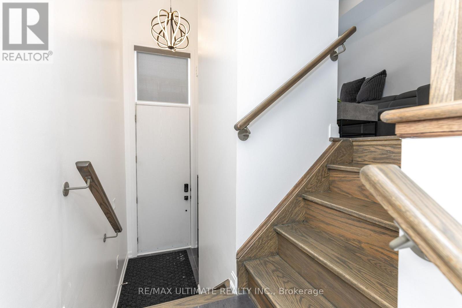 13 Caroline Carpenter Grove, Toronto, Ontario  M3K 0B1 - Photo 3 - W12899902