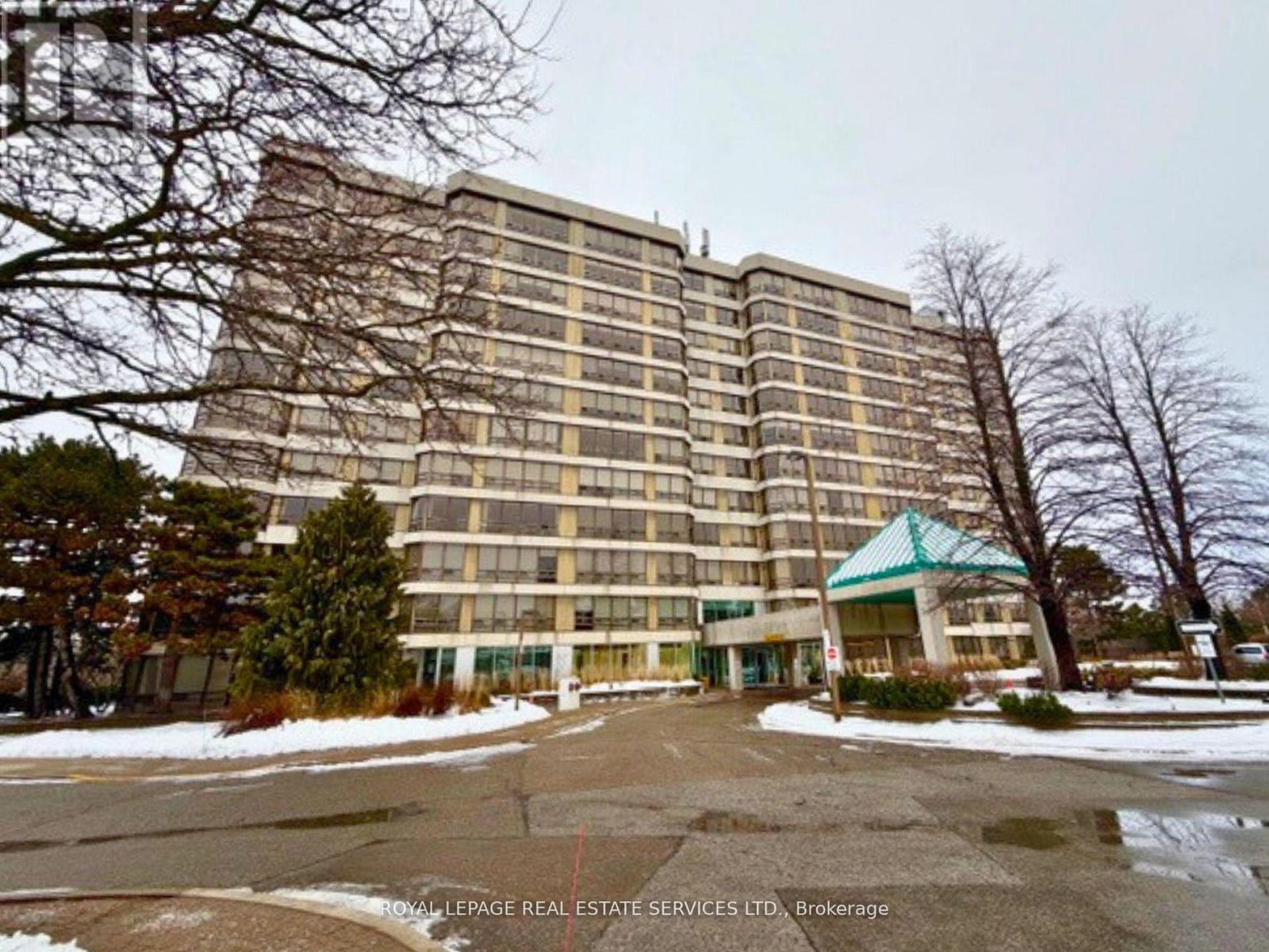 #202 - 310 Mill Street S, Brampton, Ontario  L6Y 3B1 - Photo 2 - W12899906