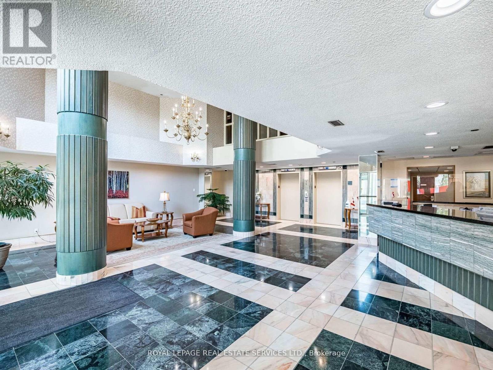 #202 - 310 Mill Street S, Brampton, Ontario  L6Y 3B1 - Photo 7 - W12899906