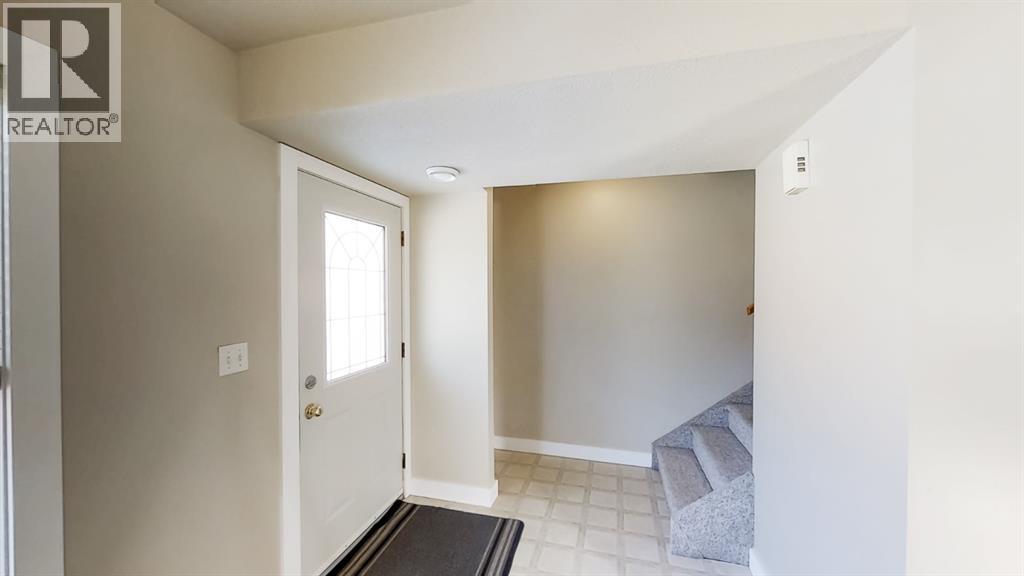 C, 10029 105 Avenue, Grande Prairie, Alberta  T8V 1H2 - Photo 2 - A2207702