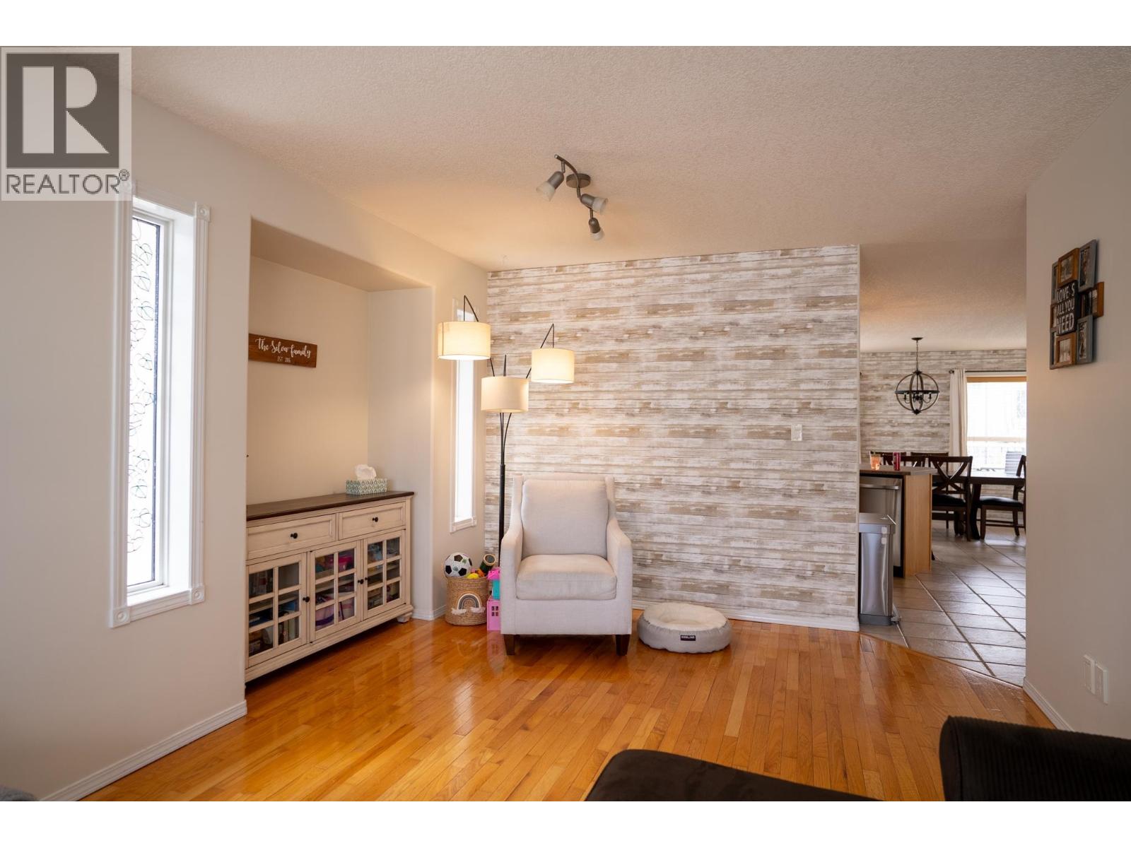 6965 Westgate Avenue, Prince George, British Columbia  V2N 5R3 - Photo 4 - R3101508