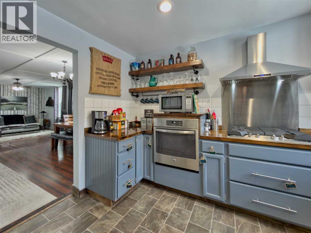 7909 23 Avenue, Coleman, Alberta  T0K 0M0 - Photo 14 - A2293948