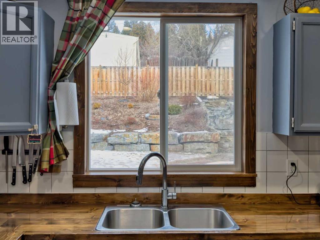 7909 23 Avenue, Coleman, Alberta  T0K 0M0 - Photo 15 - A2293948