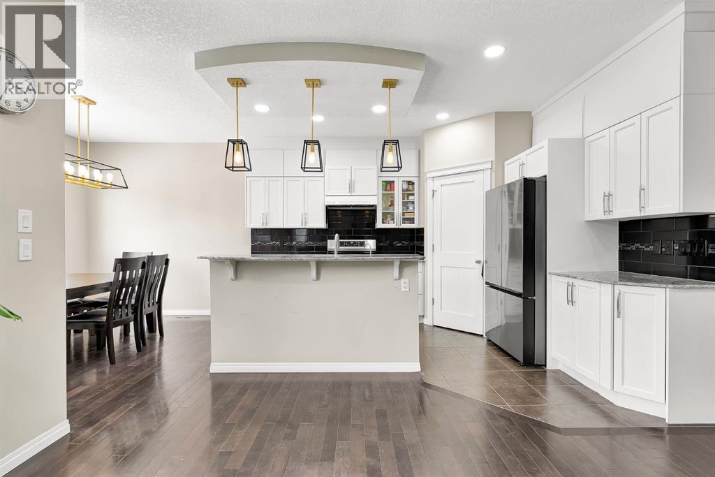 177 Cougar Ridge Close Sw, Calgary, Alberta  T3H 0V4 - Photo 9 - A2292847