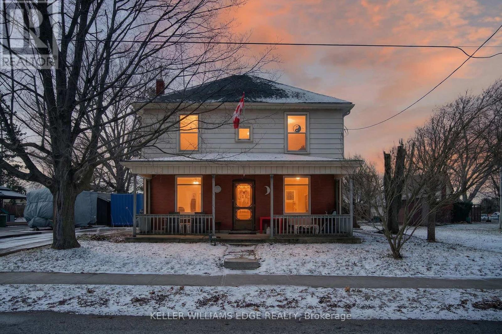 113 Freelton Road, Hamilton, Ontario  L0R 1K0 - Photo 2 - X12899726