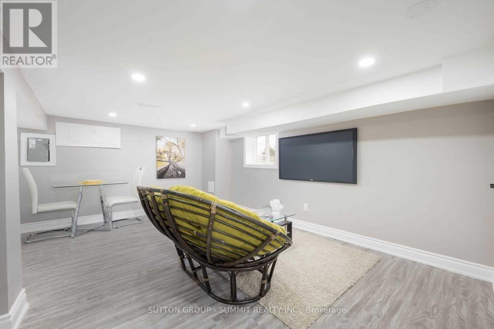 Basement - 65 Nash Road N, Hamilton, Ontario  L8H 2P5 - Photo 4 - X12899768