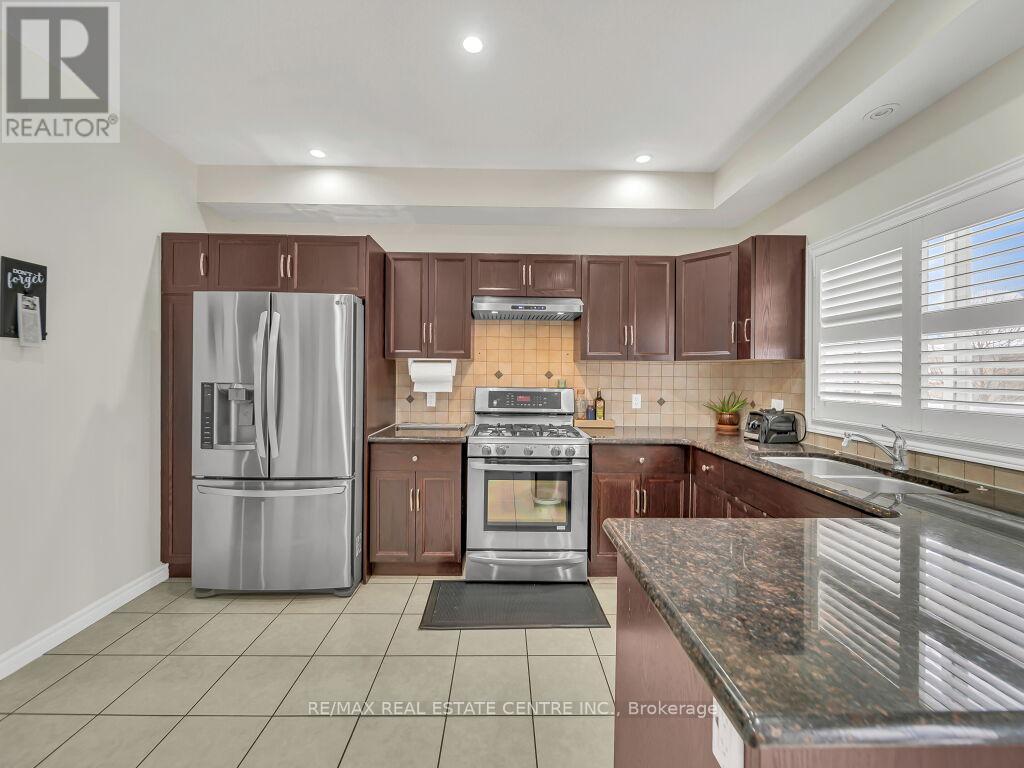 193 Summit Ridge Drive, Guelph (Grange Road), Ontario  N1E 0M1 - Photo 10 - X12899864