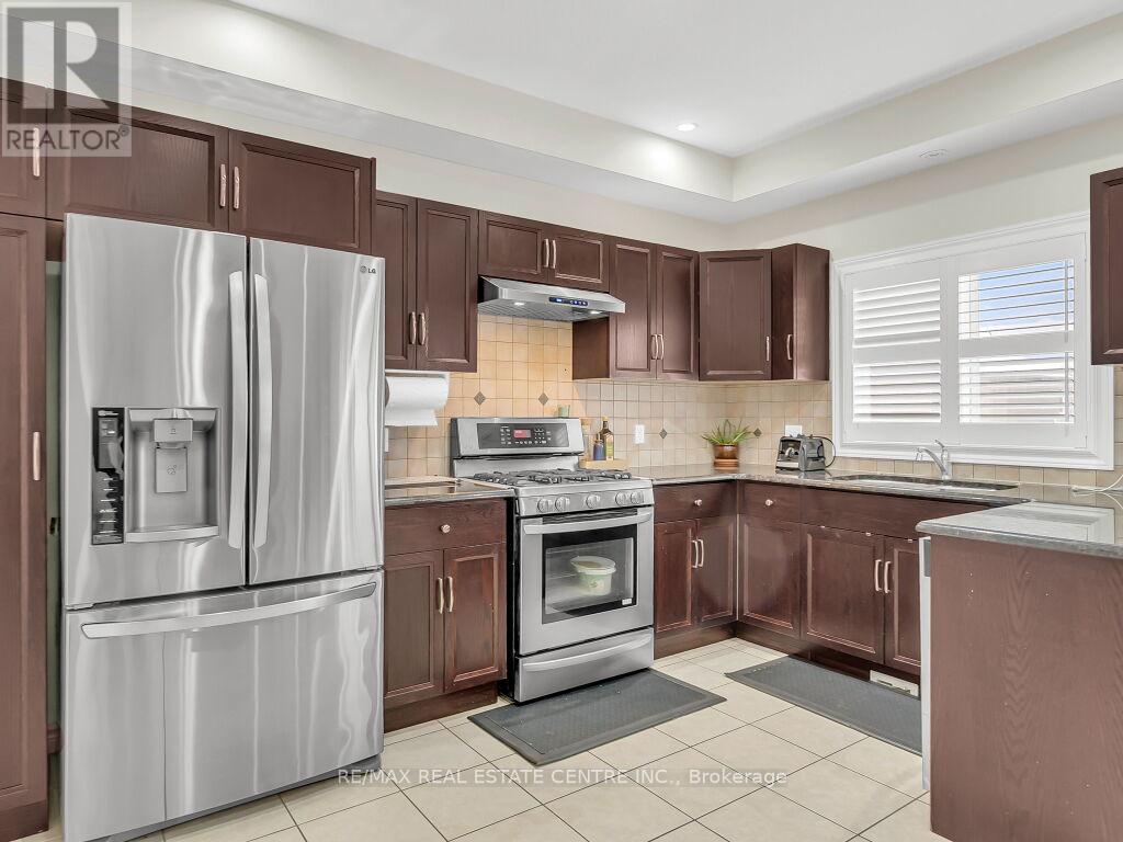 193 Summit Ridge Drive, Guelph (Grange Road), Ontario  N1E 0M1 - Photo 14 - X12899864