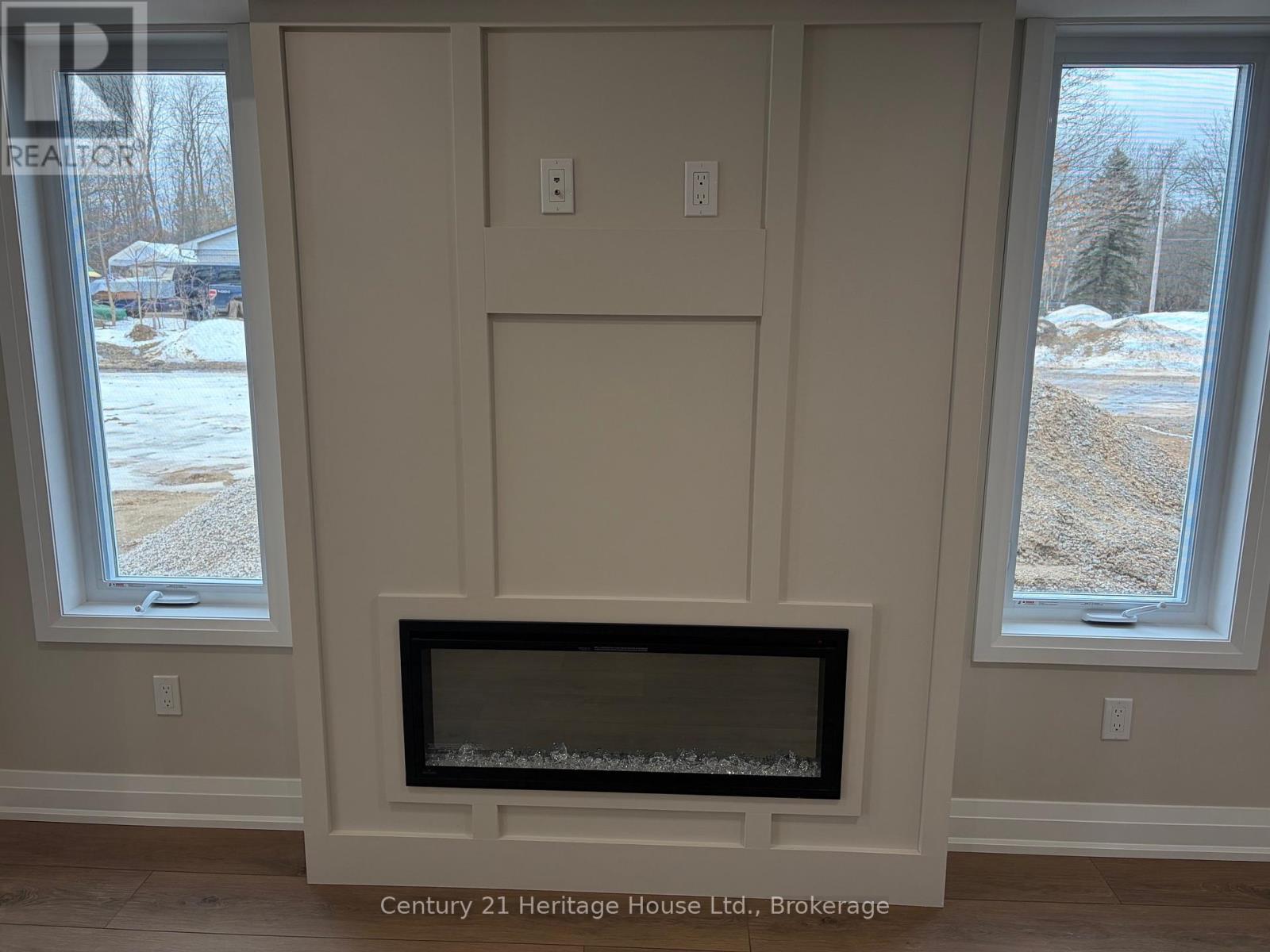 4 - 229 Bruce Street S, West Grey, Ontario  N0G 1R0 - Photo 7 - X12468225