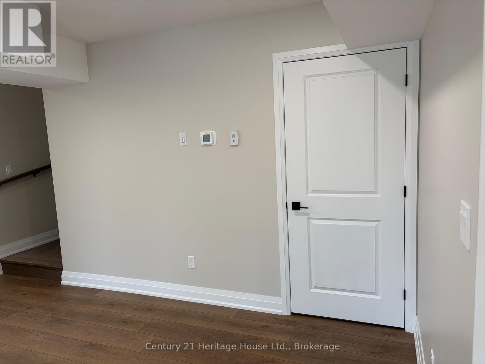 4 - 229 Bruce Street S, West Grey, Ontario  N0G 1R0 - Photo 8 - X12468225