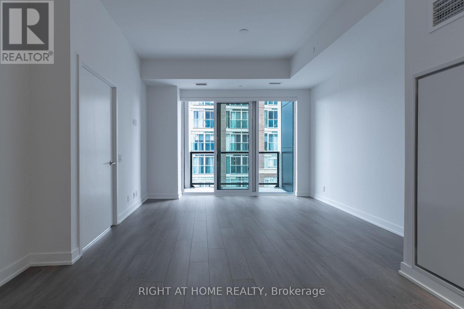 402 - 1660 Bloor Street W, Toronto, Ontario  M6P 0C6 - Photo 5 - W12891572