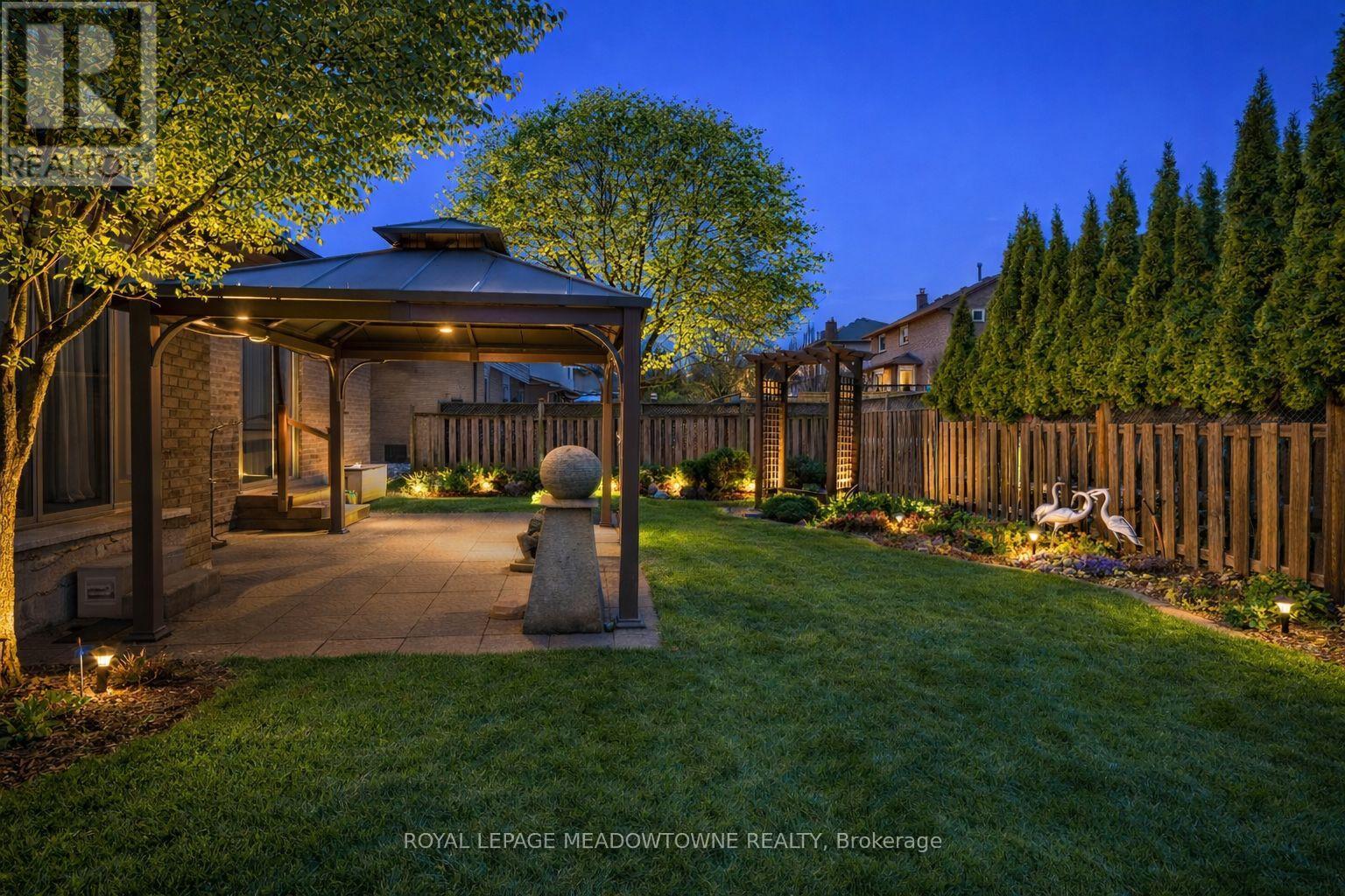 3215 Pinemeadow Drive, Burlington (Headon), Ontario  L7M 2N6 - Photo 39 - W12899048