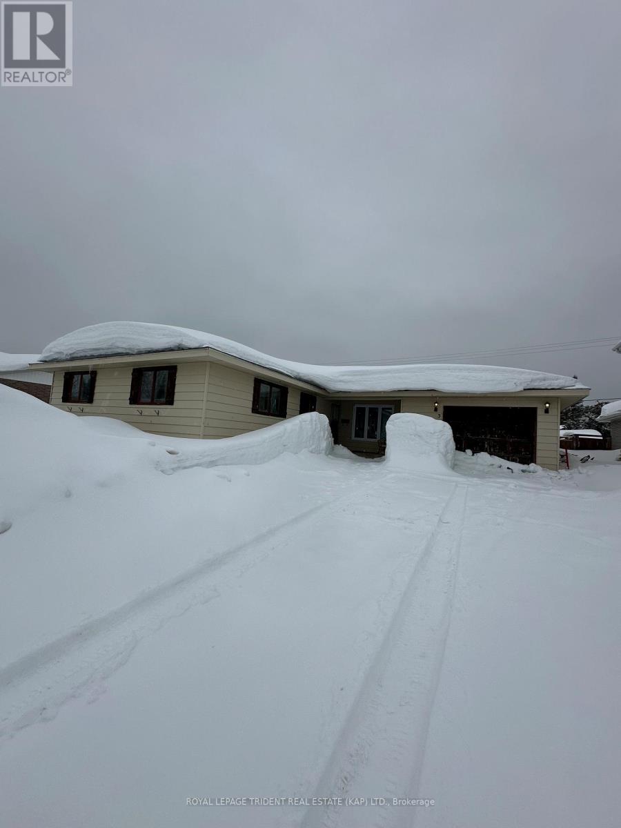 3 CLARK STREET, kapuskasing, Ontario