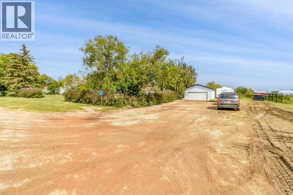 24 Main Street, Ardley, Alberta  T0M 0V0 - Photo 38 - A2234335