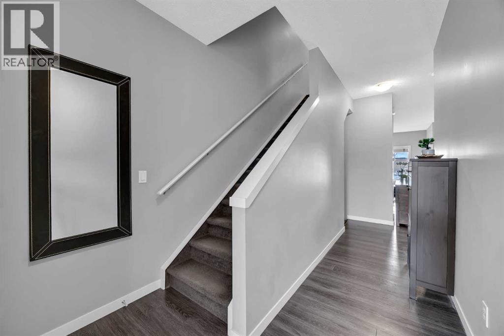 15 Copperpond Landing Se, Calgary, Alberta  T2Z 1G6 - Photo 3 - A2288713