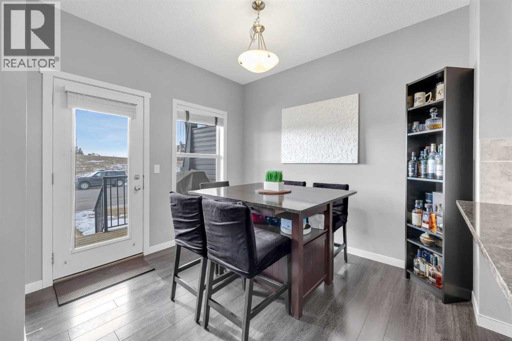 15 Copperpond Landing Se, Calgary, Alberta  T2Z 1G6 - Photo 11 - A2288713