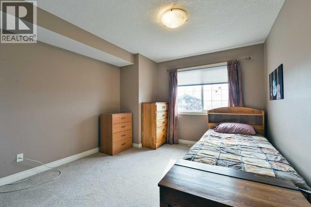6 Royal Birkdale Court NW, Calgary, Alberta  T3G 5R5 - Photo 22 - A2291181