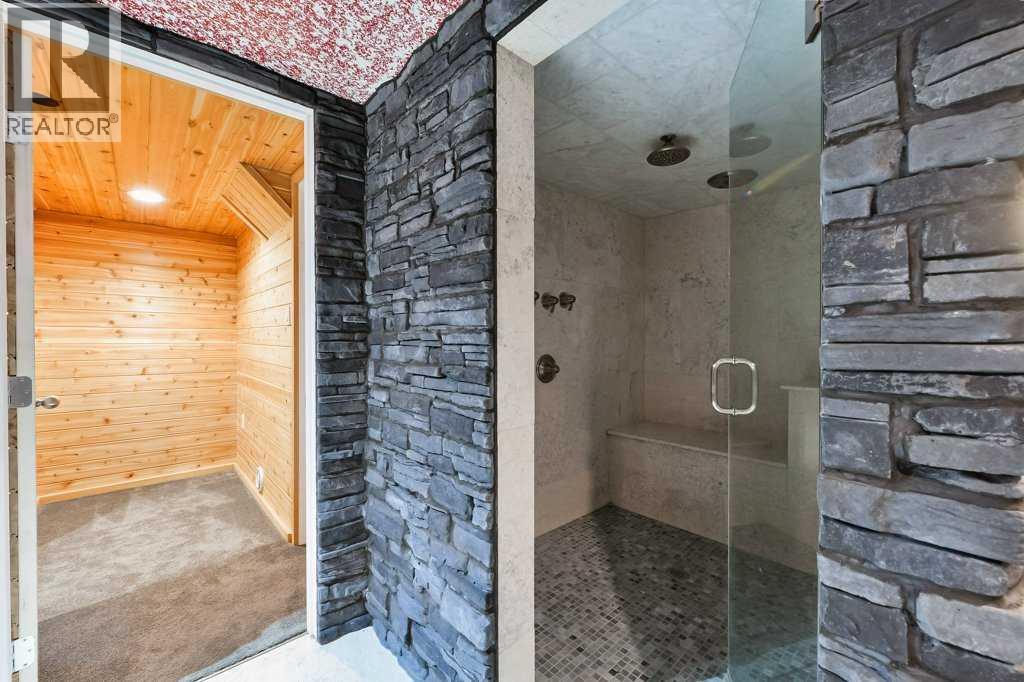 6 Royal Birkdale Court NW, Calgary, Alberta  T3G 5R5 - Photo 30 - A2291181