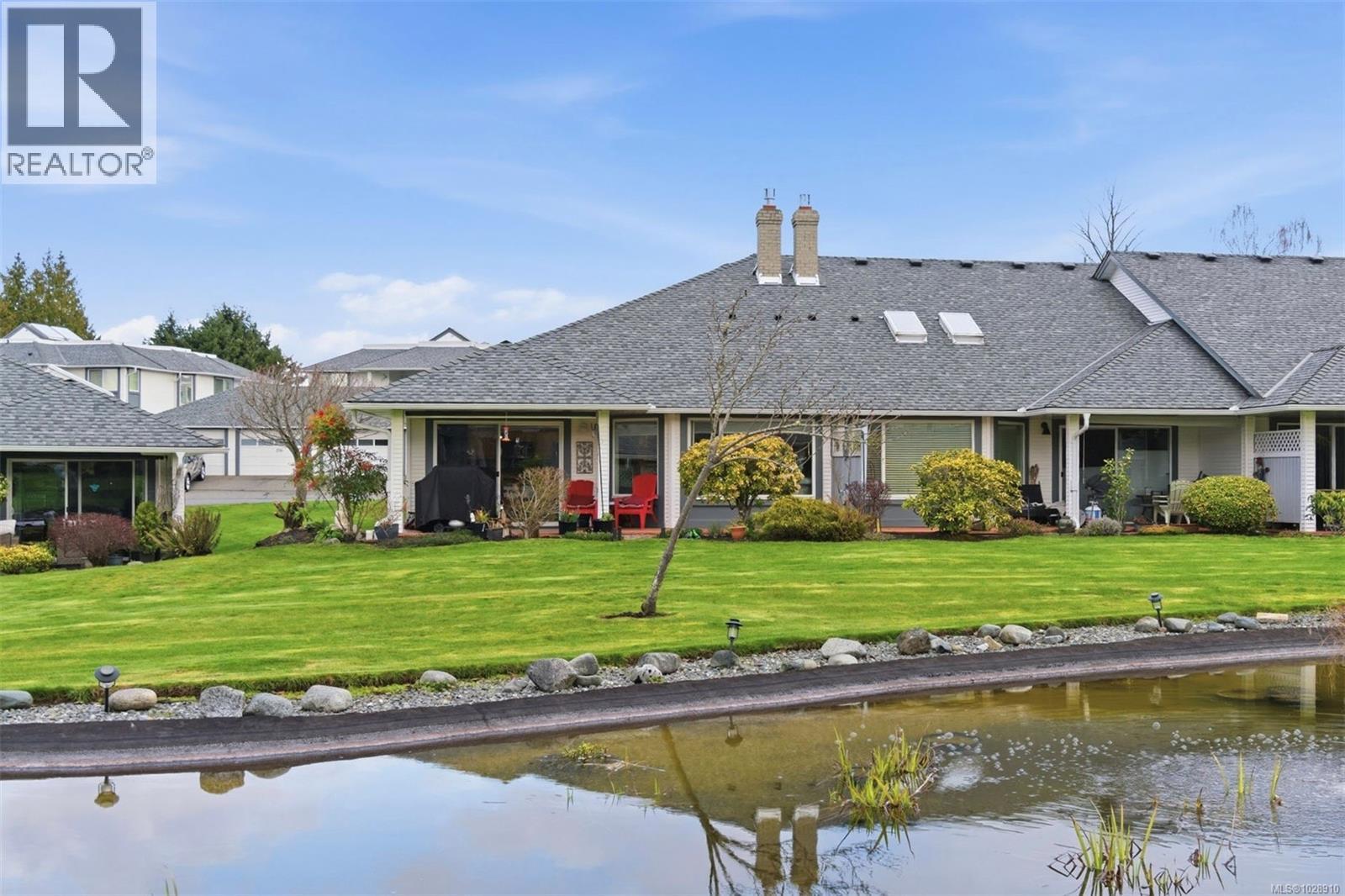 207 330 Dogwood St N, Parksville, British Columbia  V9P 1P7 - Photo 1 - 1028910