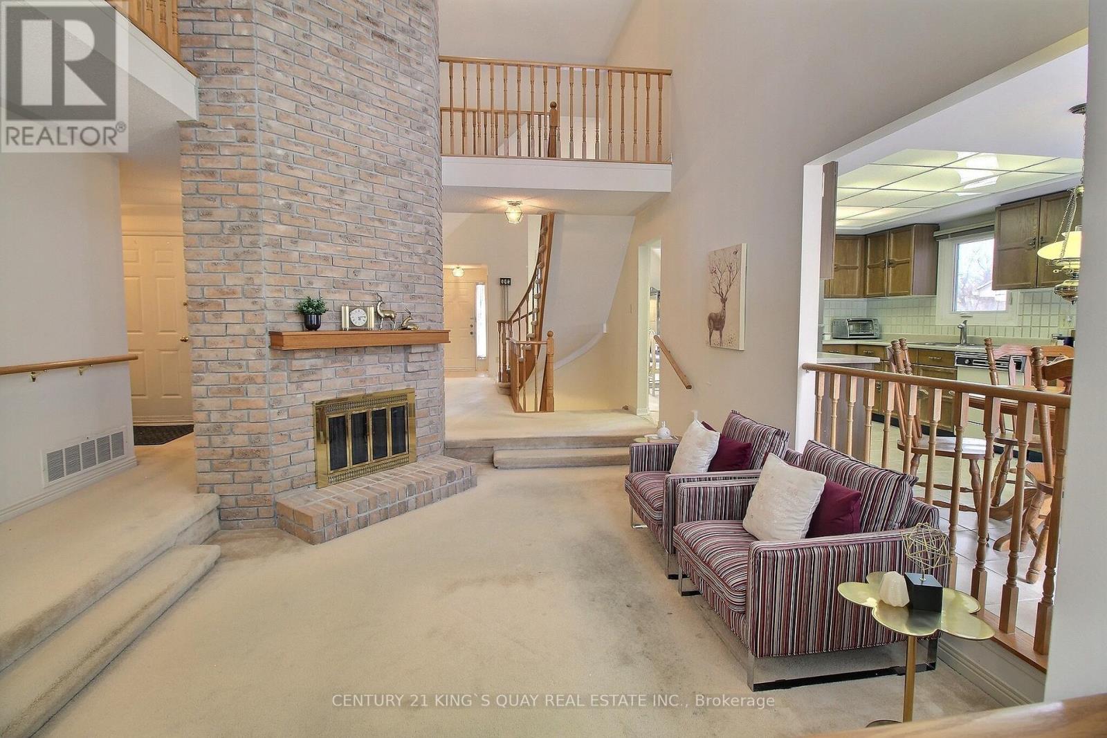 122 Longwater Chase, Markham, Ontario  L3R 6C4 - Photo 11 - N12898978