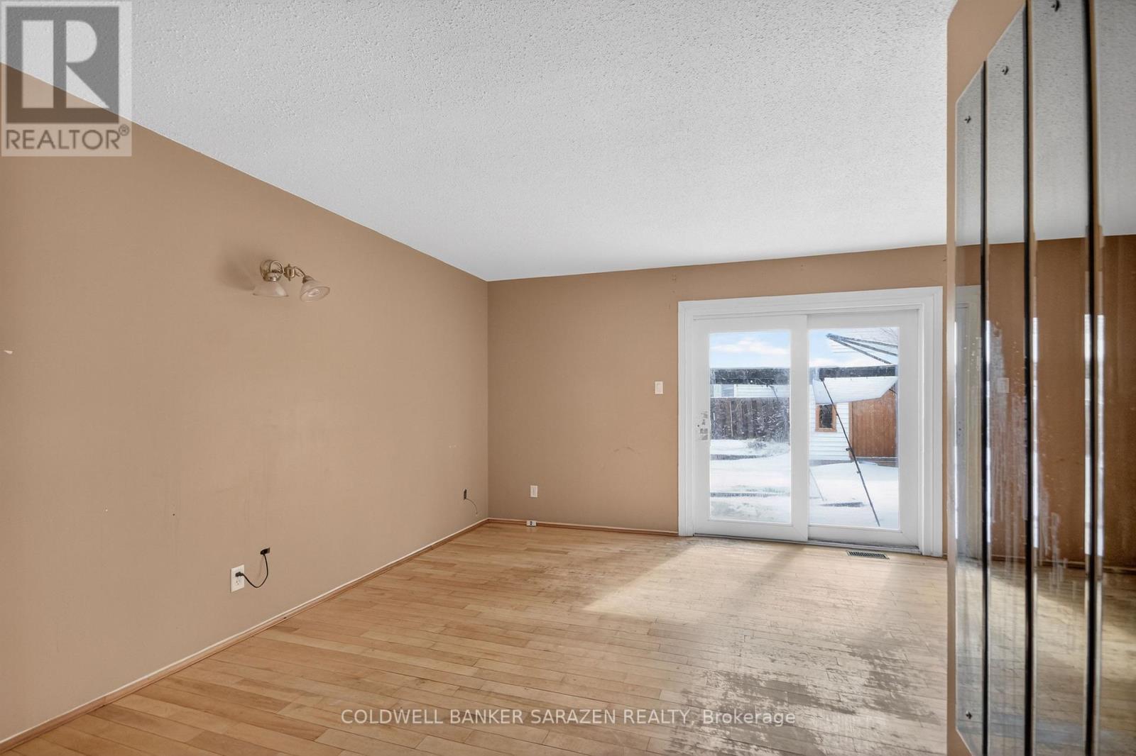 30 - 1125 Millwood Court, Ottawa, Ontario  K1C 3E9 - Photo 15 - X12872008