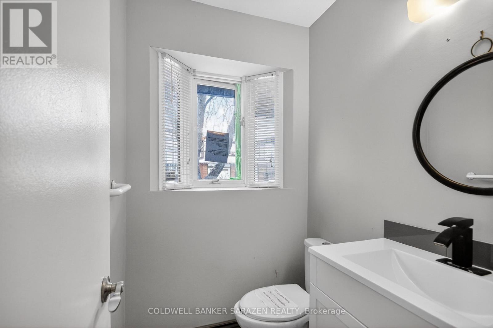 30 - 1125 Millwood Court, Ottawa, Ontario  K1C 3E9 - Photo 4 - X12872008