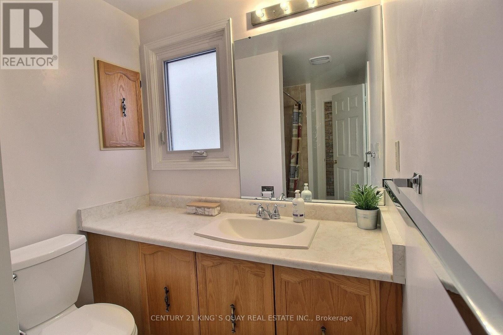 122 Longwater Chase, Markham, Ontario  L3R 6C4 - Photo 32 - N12898978