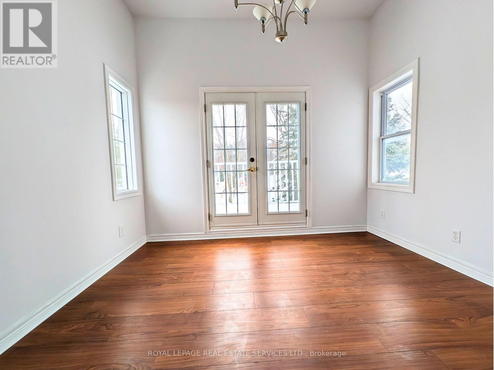 20 Holgate Street, Barrie, Ontario  L4N 2T5 - Photo 25 - S12885336