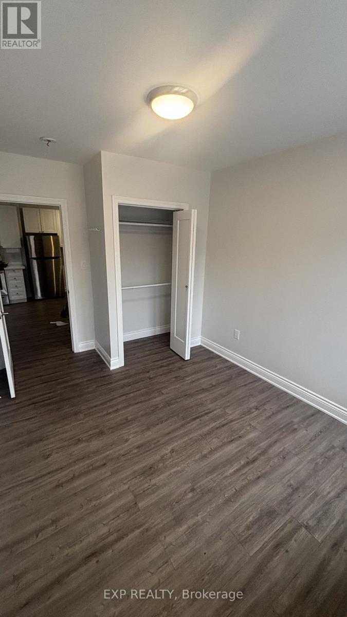 1 - 3289 Lakeshore Boulevard W, Toronto, Ontario  M8W 1M8 - Photo 14 - W12893442