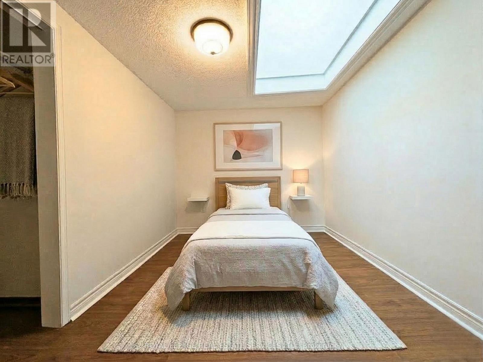 20 Holgate Street, Barrie, Ontario  L4N 2T5 - Photo 26 - S12885336