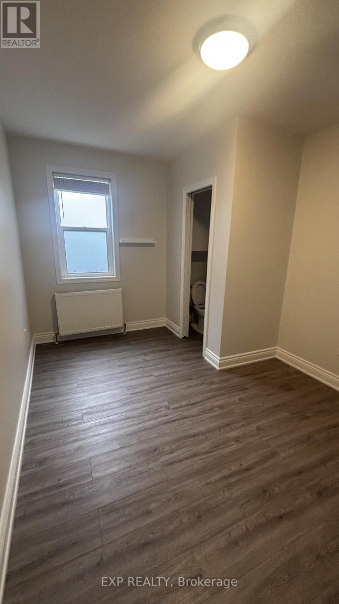 1 - 3289 Lakeshore Boulevard W, Toronto, Ontario  M8W 1M8 - Photo 6 - W12893442