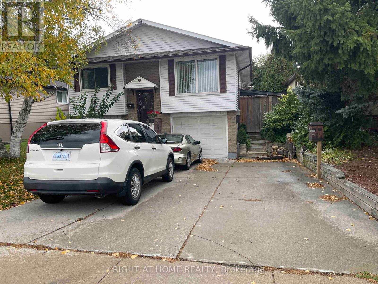 Lower - 8 Regency Street, Hamilton, Ontario  L8T 4V3 - Photo 11 - X12634948