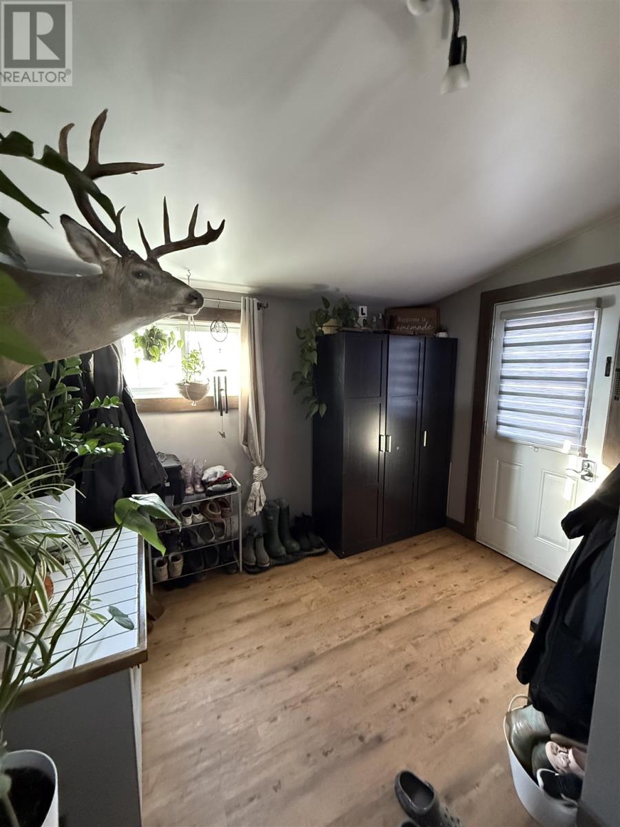 215 Des Sapins, Dubreuilville, Ontario  P0S 1B0 - Photo 8 - SM253086