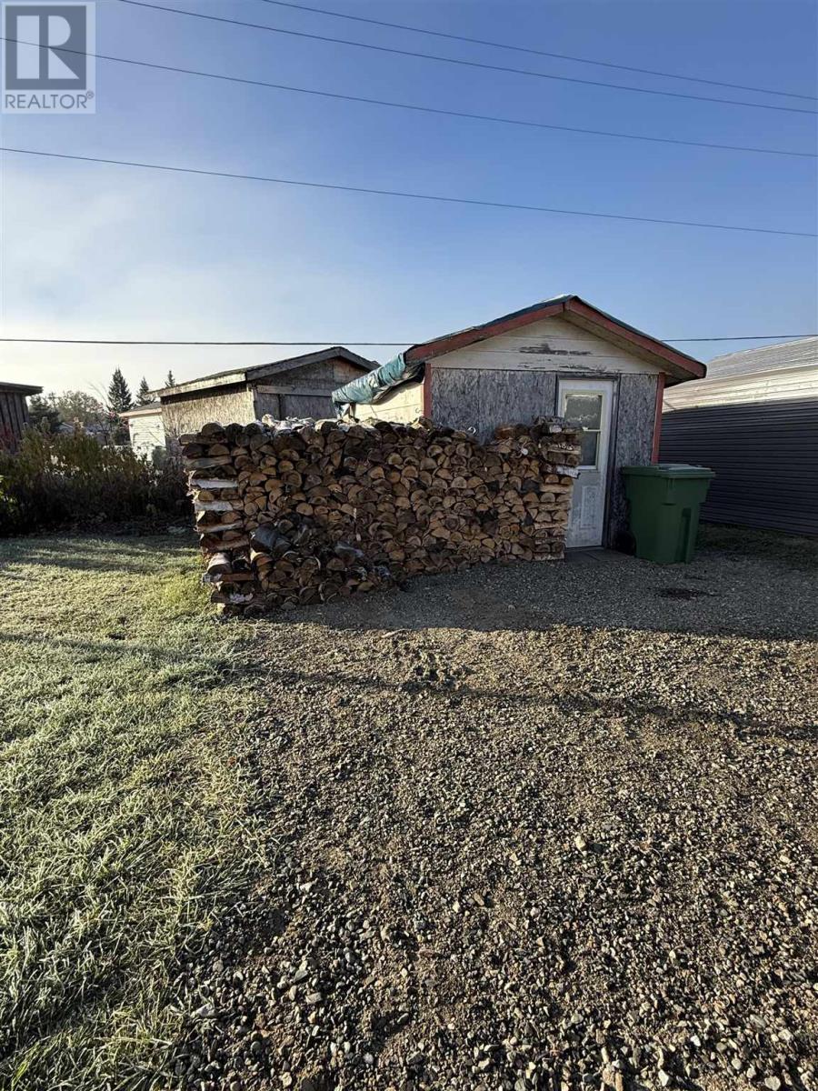 215 Des Sapins, Dubreuilville, Ontario  P0S 1B0 - Photo 6 - SM253086