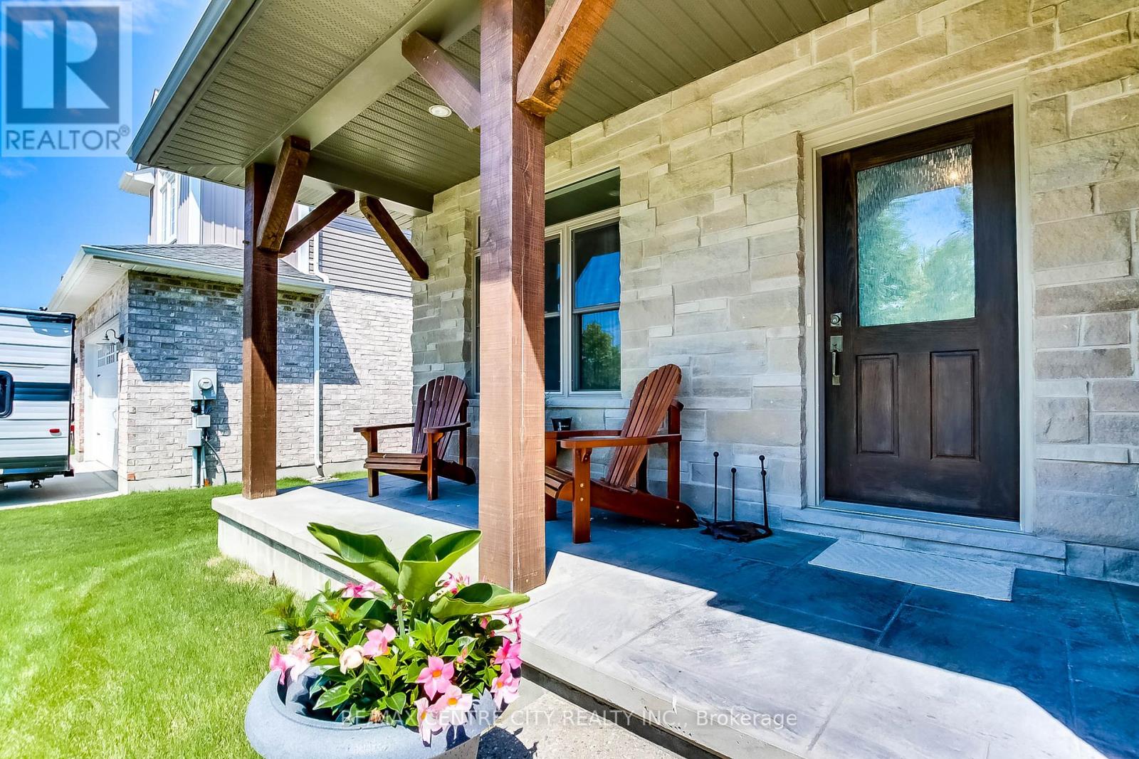 436 Beamish Street, Central Elgin, Ontario  N5L 0A7 - Photo 2 - X12899944