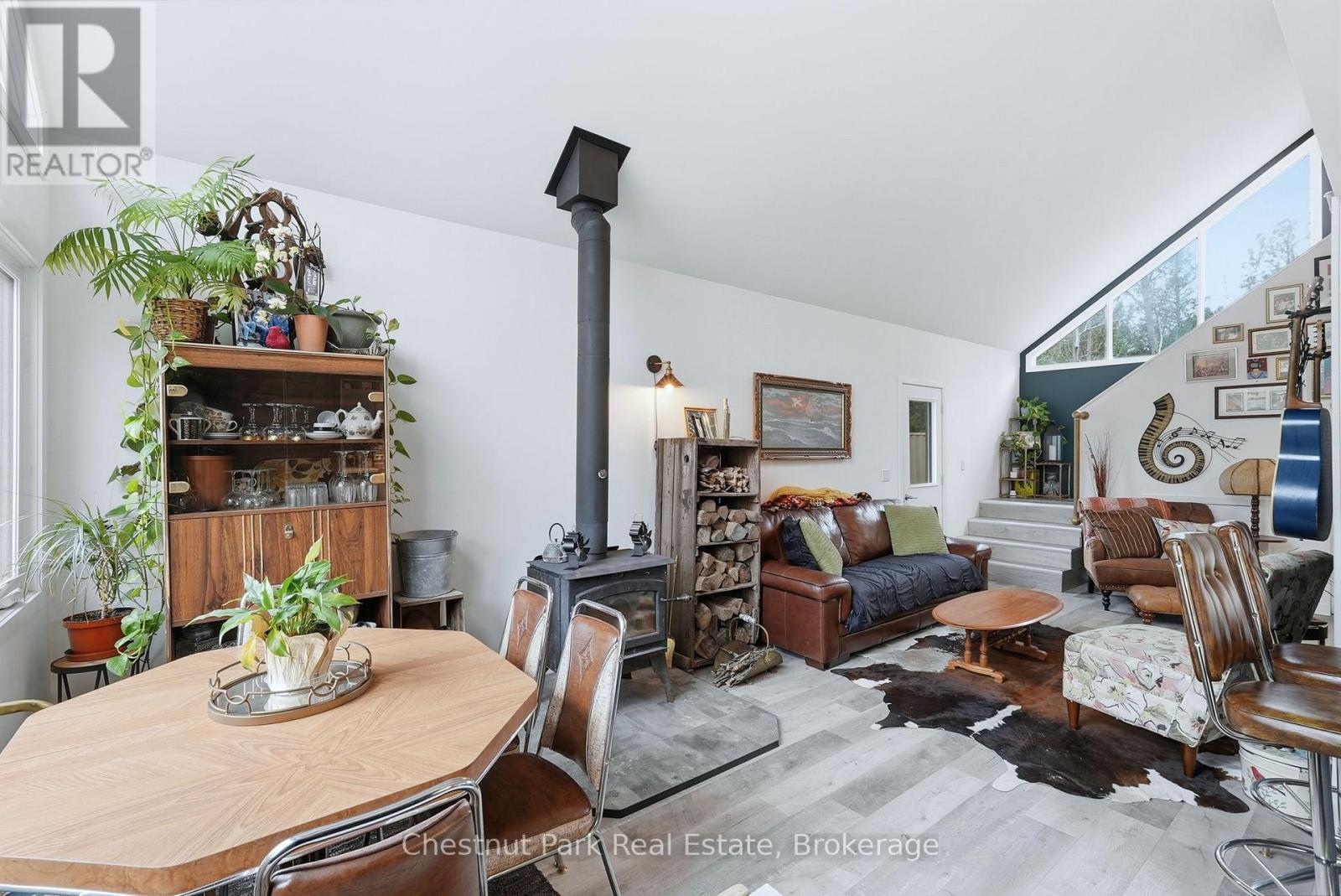 324 Bryant Street, South Bruce Peninsula, Ontario  N0H 2T0 - Photo 6 - X12900056