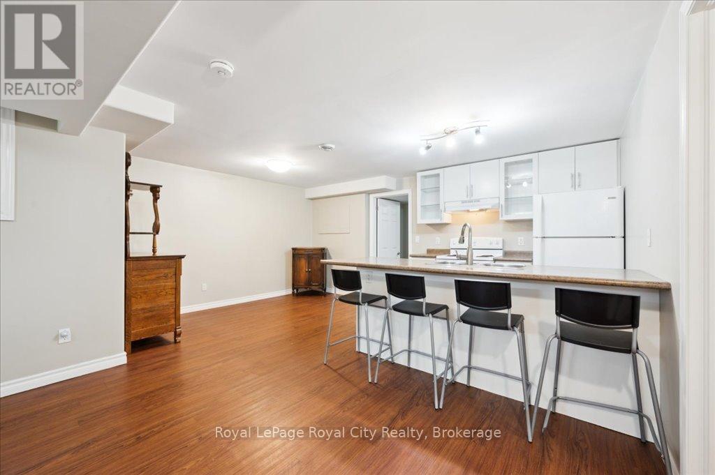 9 Kortright Road E, Guelph (Kortright East), Ontario  N1G 4C8 - Photo 33 - X12900068